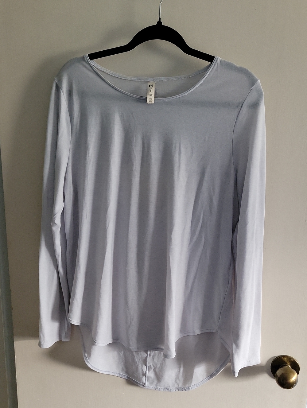 Under Armour Women's Light Blue Long Sleeve Scoop Neck Top